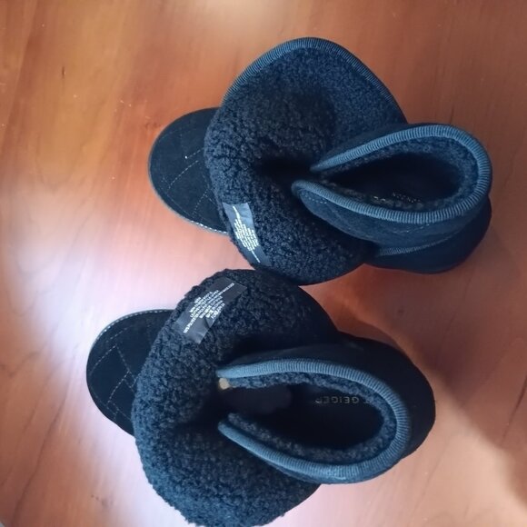 NWT Kids Kurt Geiger Suede Quilted and Jeweled Mini Orson Bootie - Picture 10 of 10